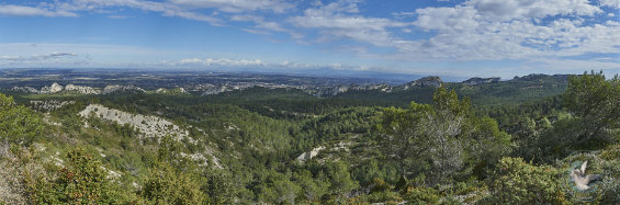 panorama Massif des Alpilles